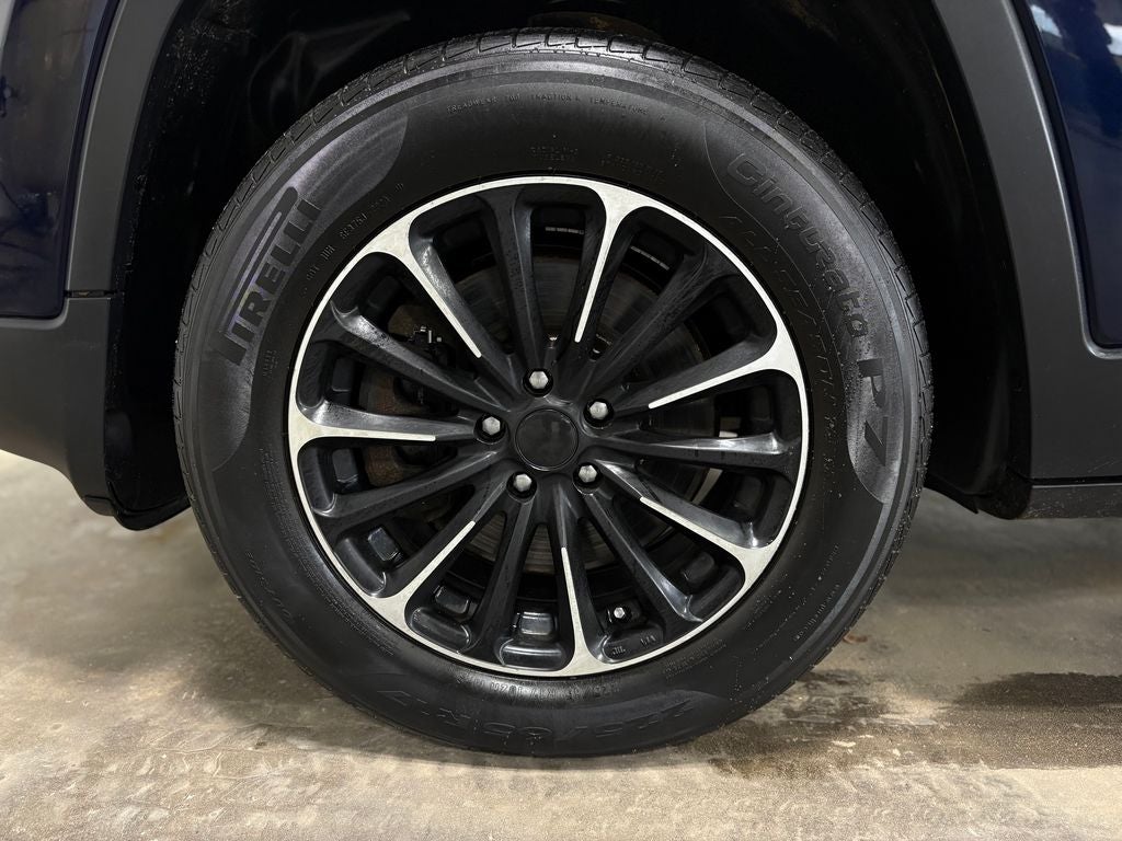 2015 Jeep Cherokee Sport Remote keyless entry