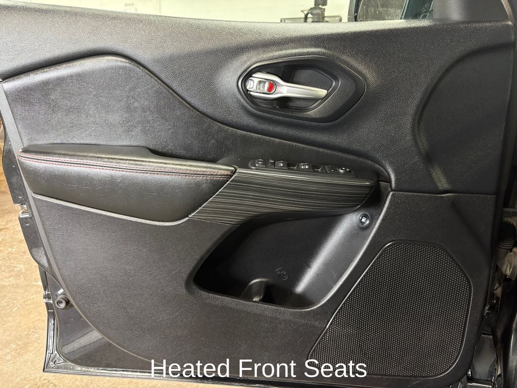 2016 Jeep Cherokee Trailhawk Integrated Voice Command w/Bluetooth