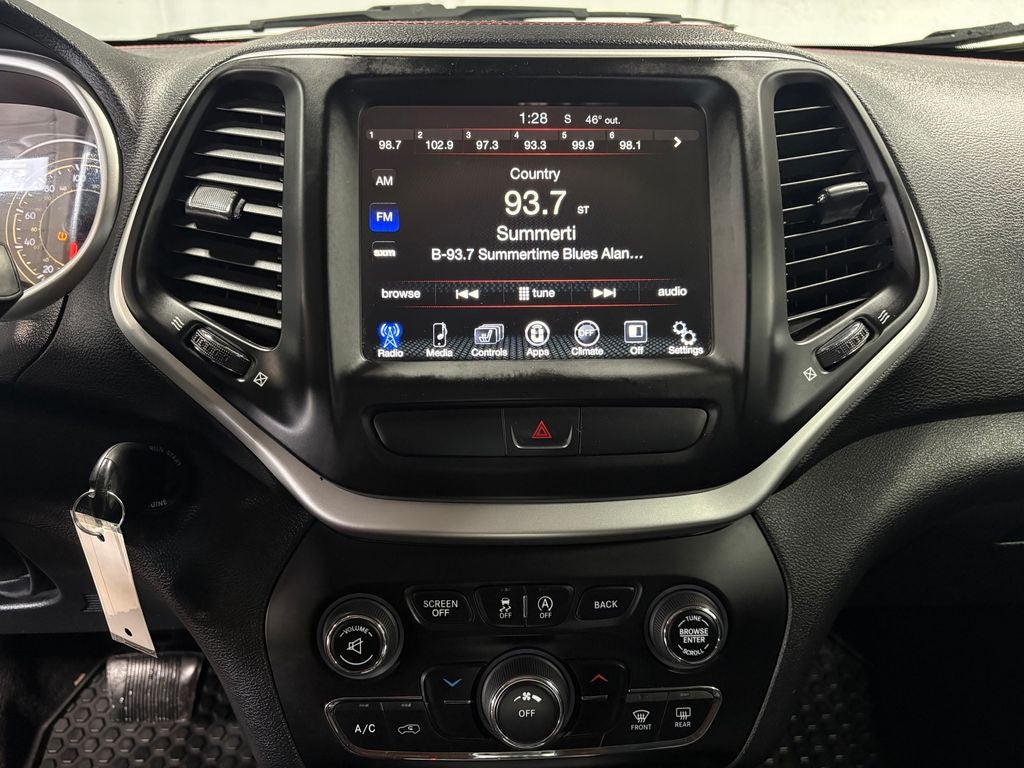 2016 Jeep Cherokee Trailhawk Integrated Voice Command w/Bluetooth