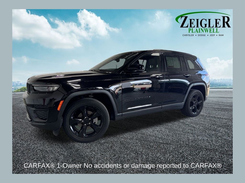 2023 Jeep Grand Cherokee Altitude Appearance Package