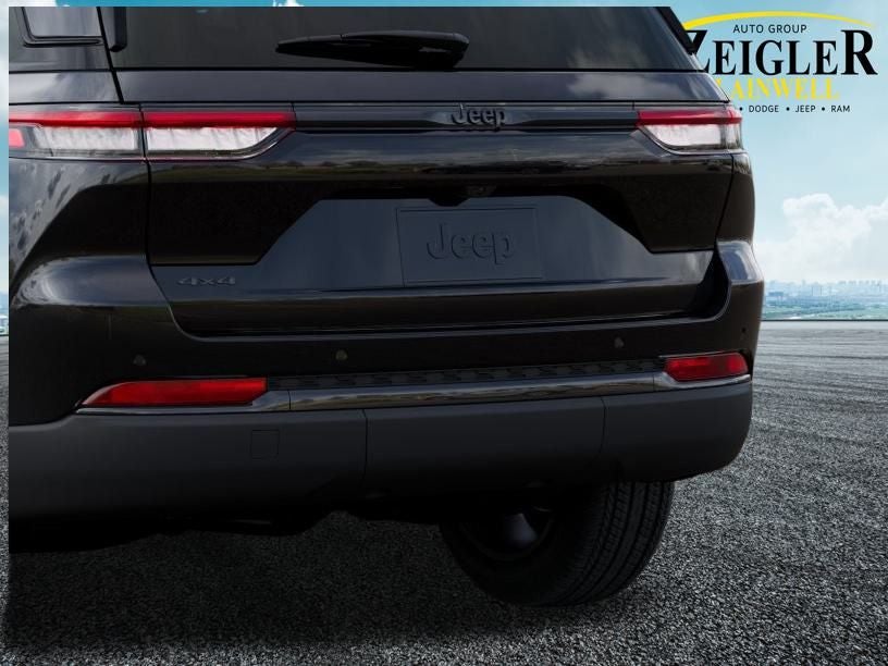 2025 Jeep Grand Cherokee Laredo 4x4