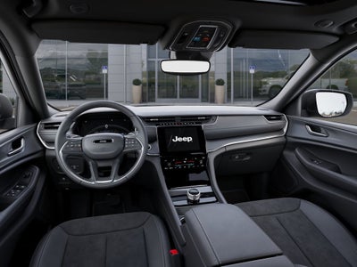 2025 Jeep Grand Cherokee Laredo 4x4