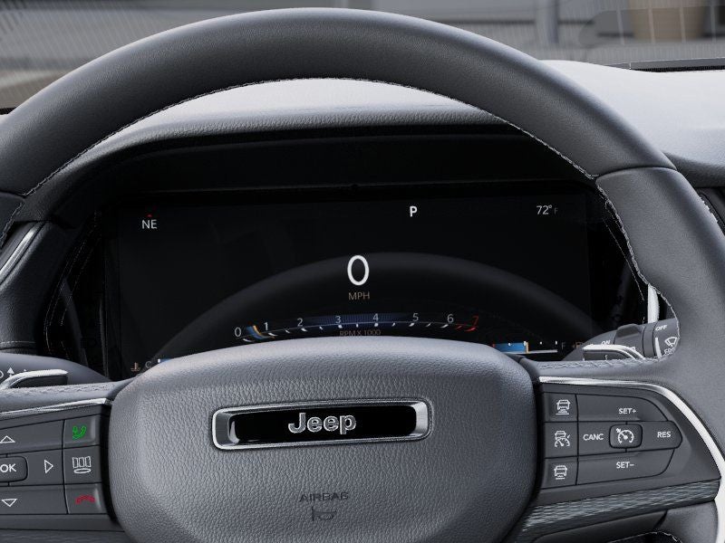 2025 Jeep Grand Cherokee Laredo 4x4