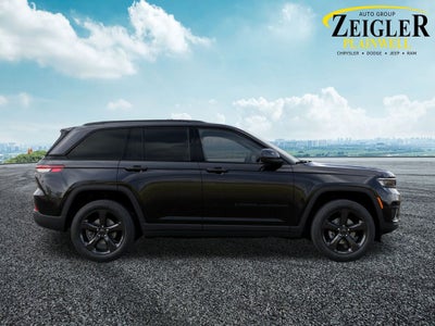 2025 Jeep Grand Cherokee Laredo 4x4