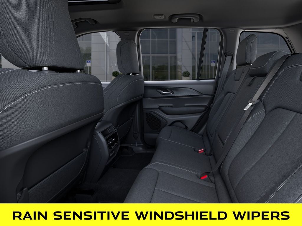 2025 Jeep Grand Cherokee Laredo X 4X4