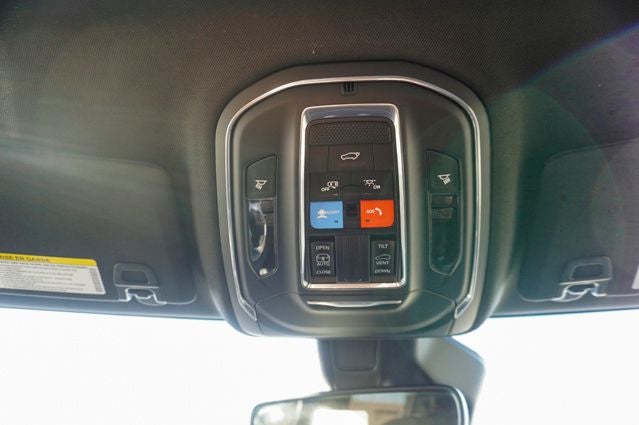 2025 Jeep Grand Cherokee Laredo X 4X4