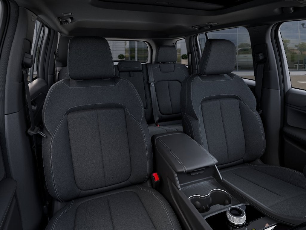 2027 Jeep Grand Cherokee Laredo X 4x4