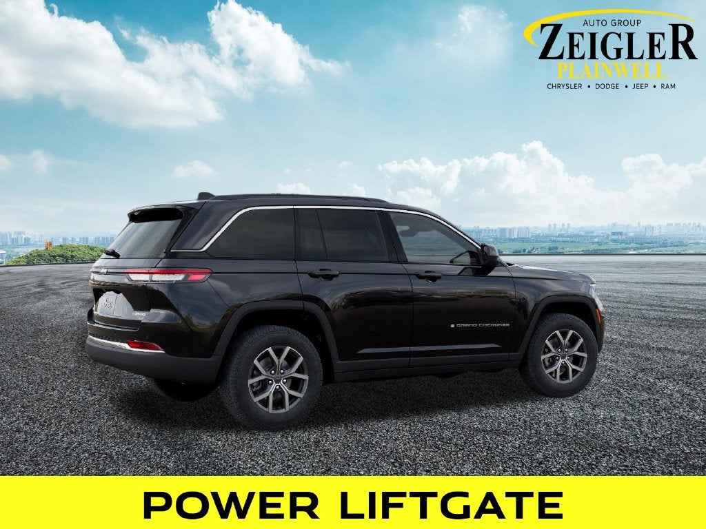2027 Jeep Grand Cherokee Laredo X 4x4