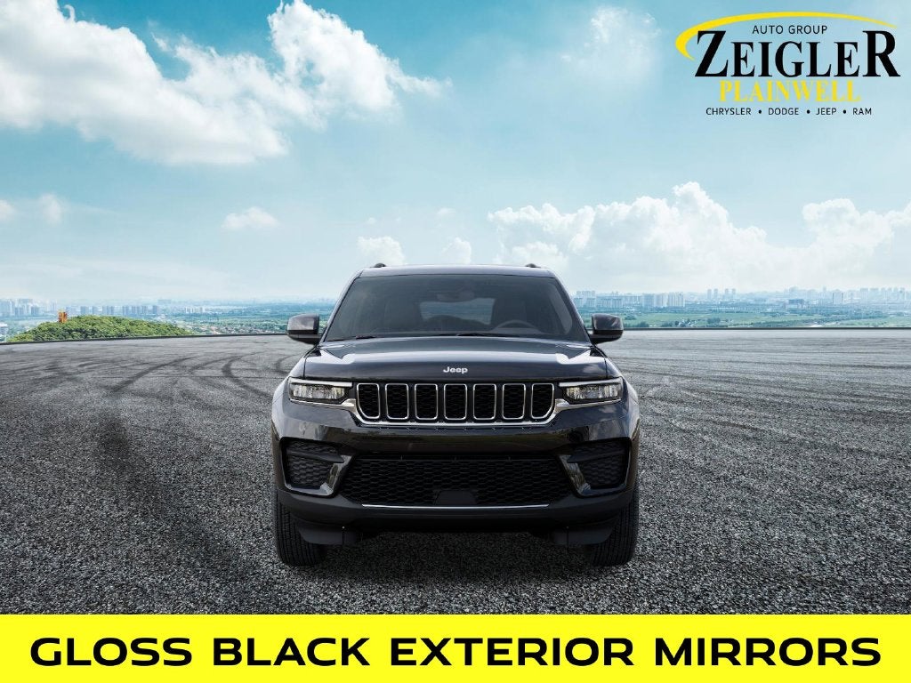 2027 Jeep Grand Cherokee Laredo X 4x4