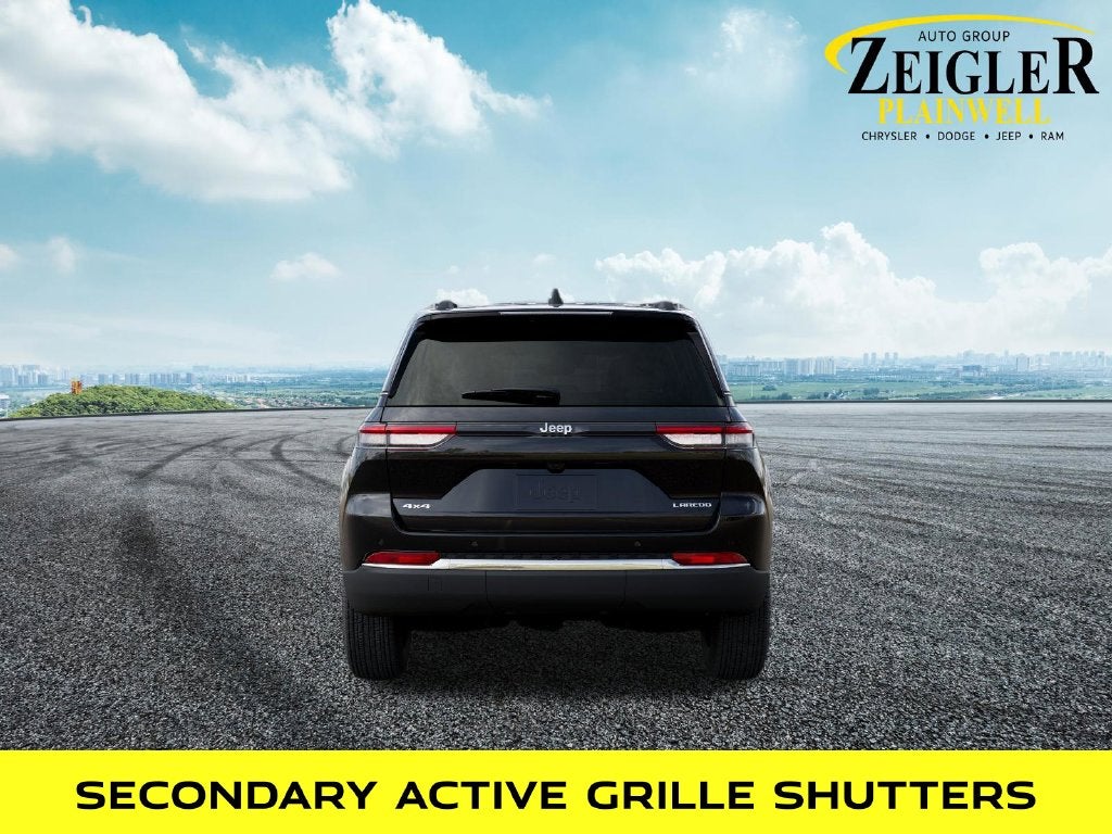 2027 Jeep Grand Cherokee Laredo X 4x4
