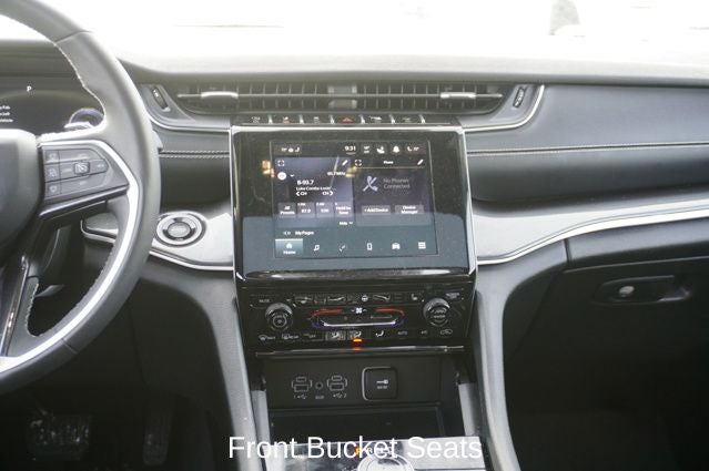 2023 Jeep Grand Cherokee Altitude X Power Sunroof & Radio: Uconnect 5 w/8.4" Display &