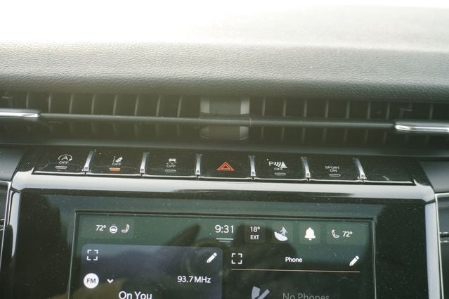 2023 Jeep Grand Cherokee Altitude X Power Sunroof & Radio: Uconnect 5 w/8.4" Display &