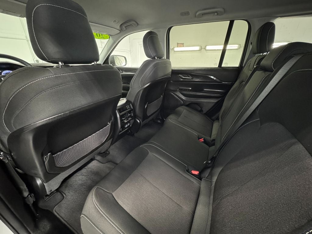 2023 Jeep Grand Cherokee Laredo Luxury Tech Group I