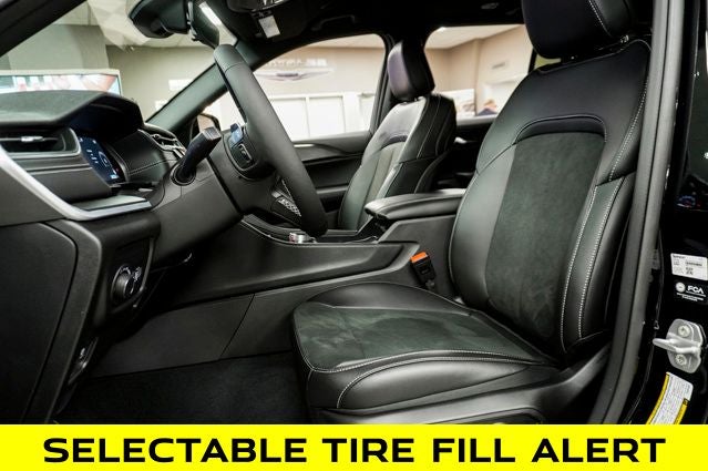 2025 Jeep Grand Cherokee Altitude X 4X4