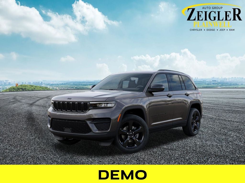 2025 Jeep Grand Cherokee Laredo 4x4