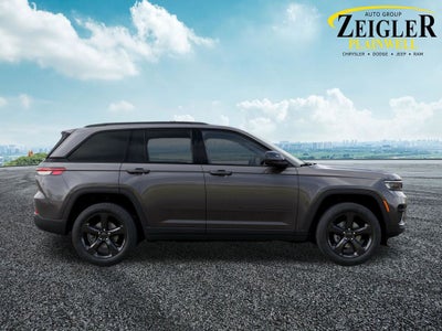 2025 Jeep Grand Cherokee Laredo 4x4