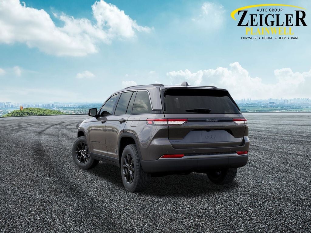2026 Jeep Grand Cherokee Laredo