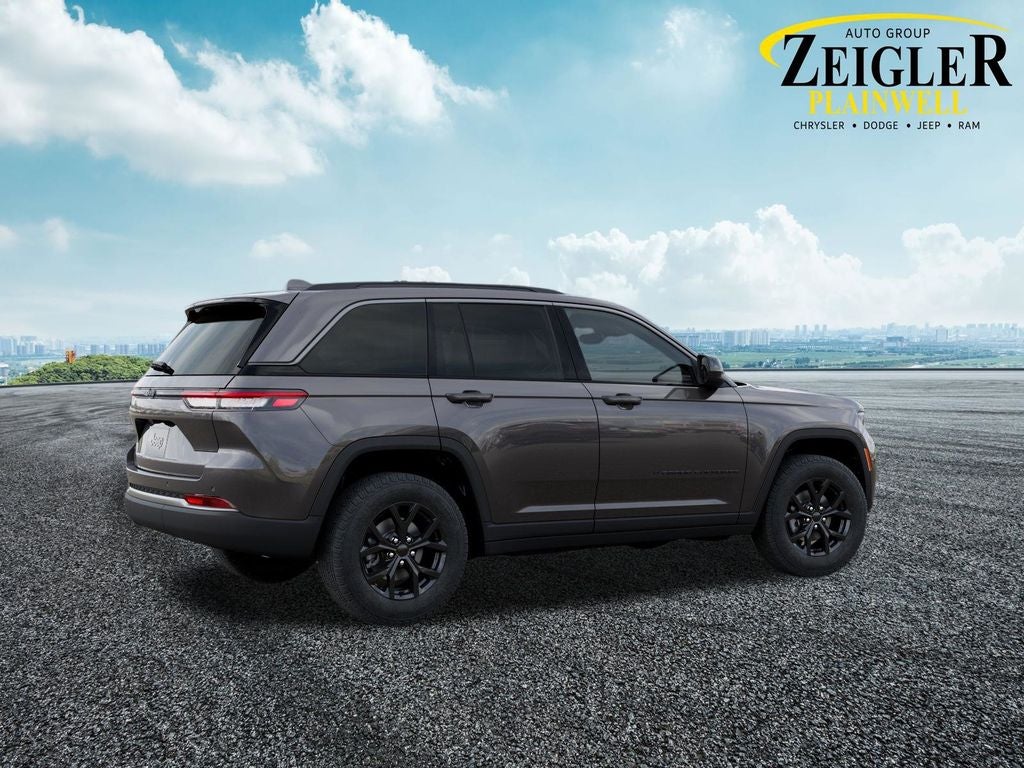 2026 Jeep Grand Cherokee Laredo