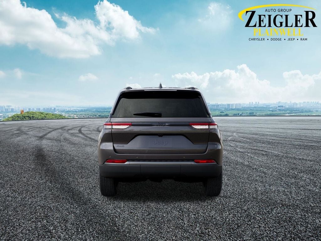 2026 Jeep Grand Cherokee Laredo