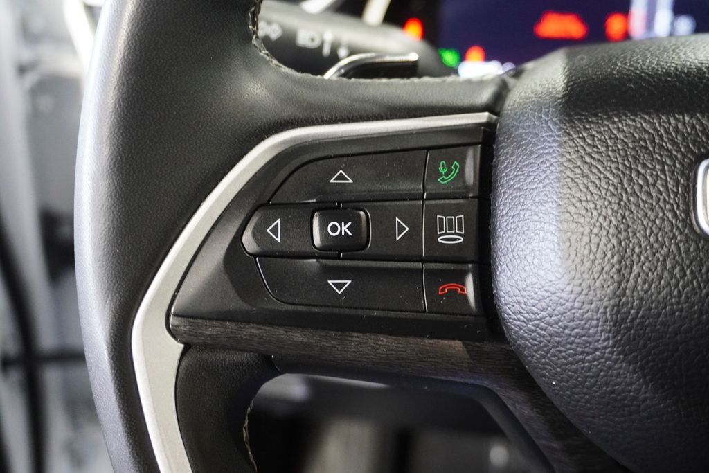 2023 Jeep Grand Cherokee Limited Navigation System & Surround View Camera System