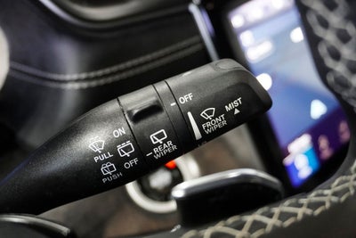 2023 Jeep Grand Cherokee Limited Navigation System & Surround View Camera System