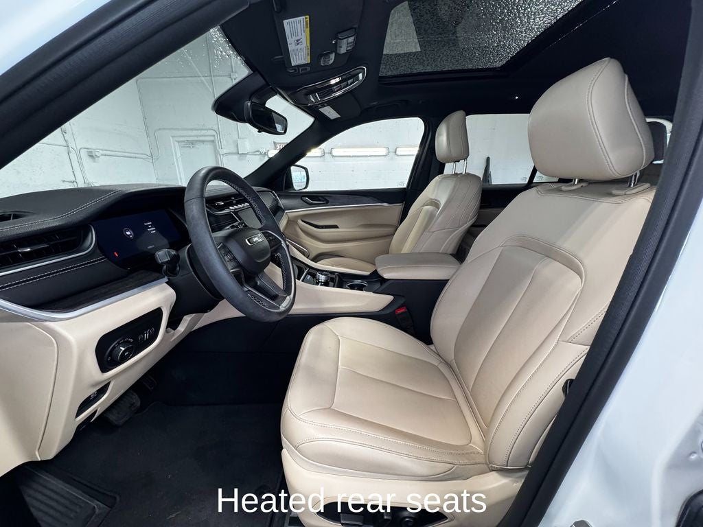 2024 Jeep Grand Cherokee Limited Dual-Pane Panoramic Sunroof