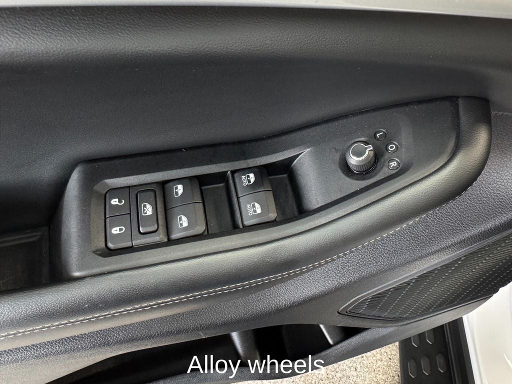 2024 Jeep Grand Cherokee Limited Panoramic Sunroof