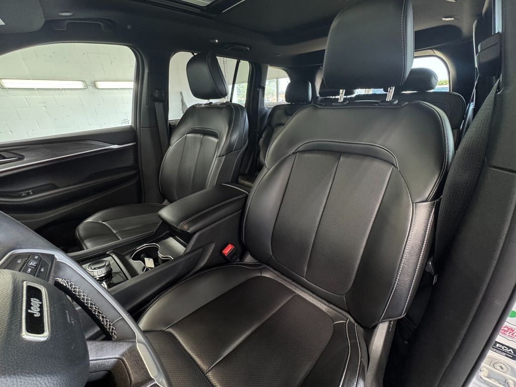 2024 Jeep Grand Cherokee Limited Panoramic Sunroof