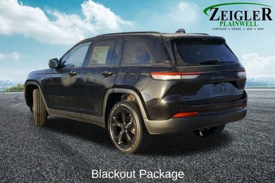 2023 Jeep Grand Cherokee Limited Blackout Package with Navigation