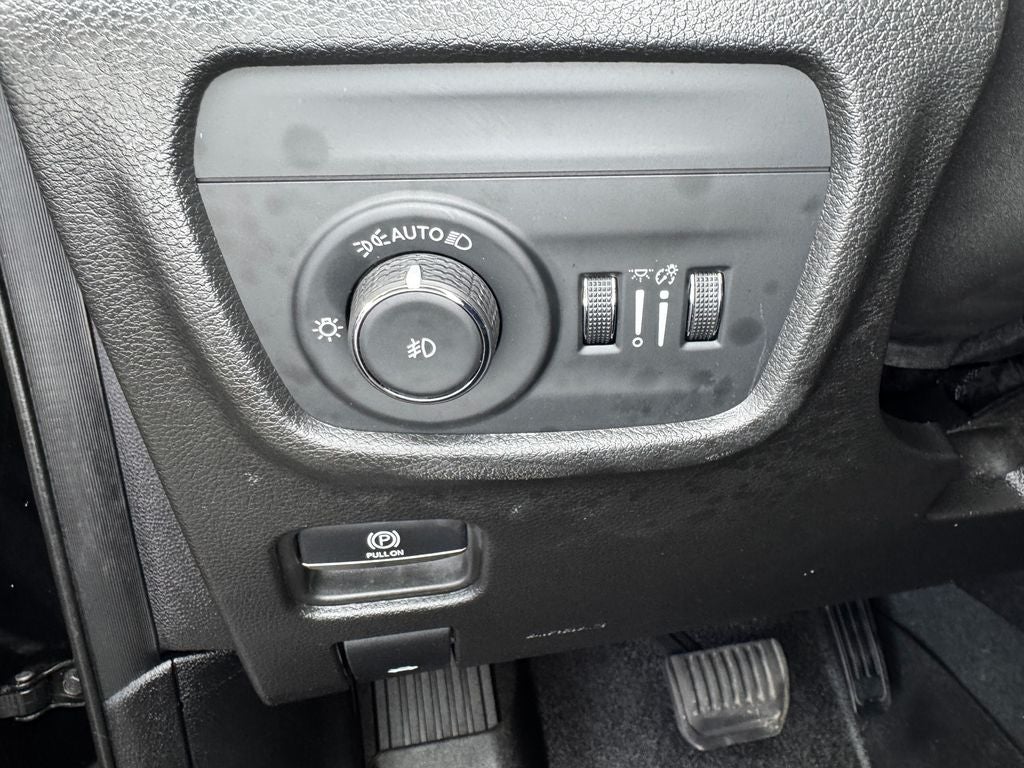 2023 Jeep Grand Cherokee L Limited 3rd row seat