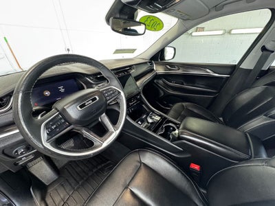 2023 Jeep Grand Cherokee L Limited 3rd row seat