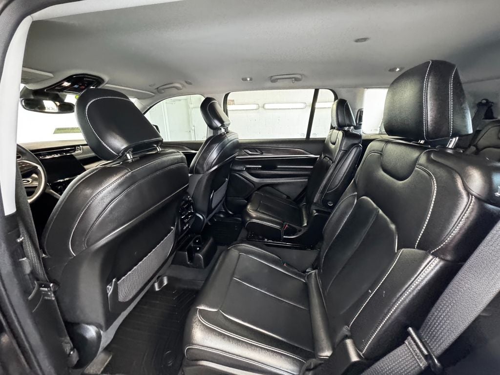 2023 Jeep Grand Cherokee L Limited 3rd row seat