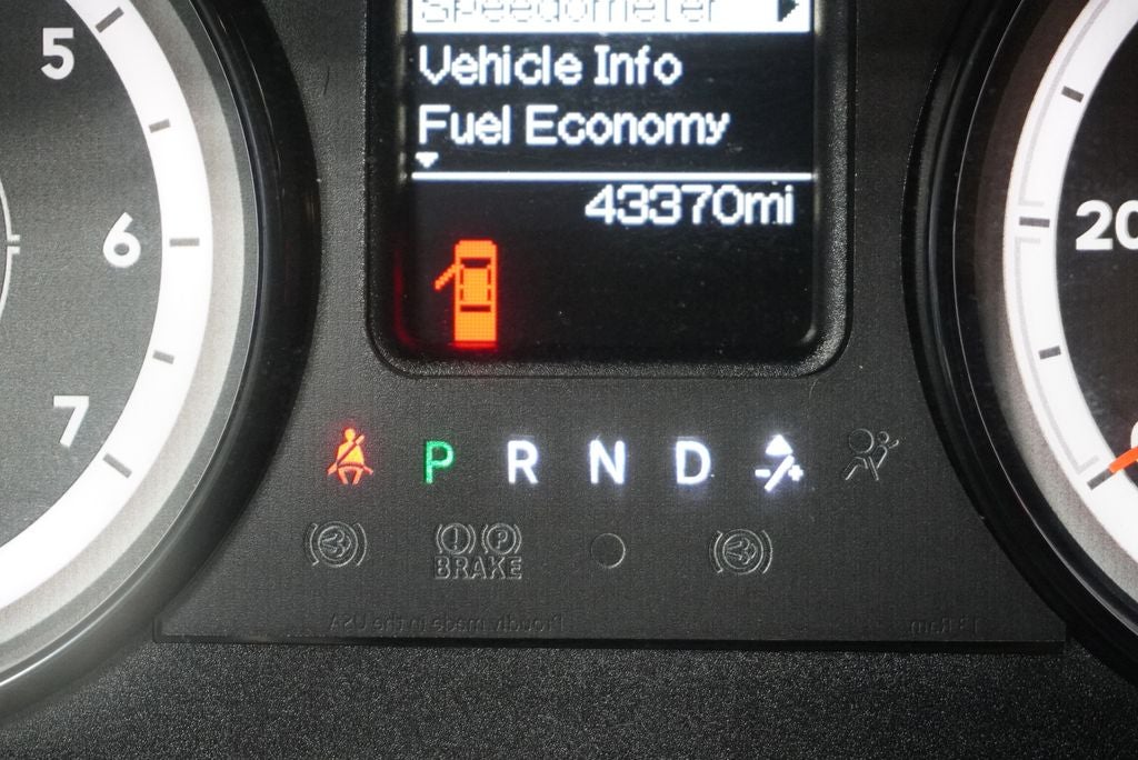 2019 RAM 1500 Classic Express ParkView Rear Back-Up Camera & Integrated Voice Co