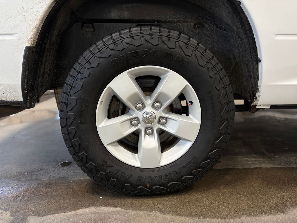 2022 RAM 1500 Classic SLT Heated Seats & Wheel Group