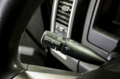 2023 RAM 1500 Classic SLT ParkView Rear Back-Up Camera & Apple CarPlay