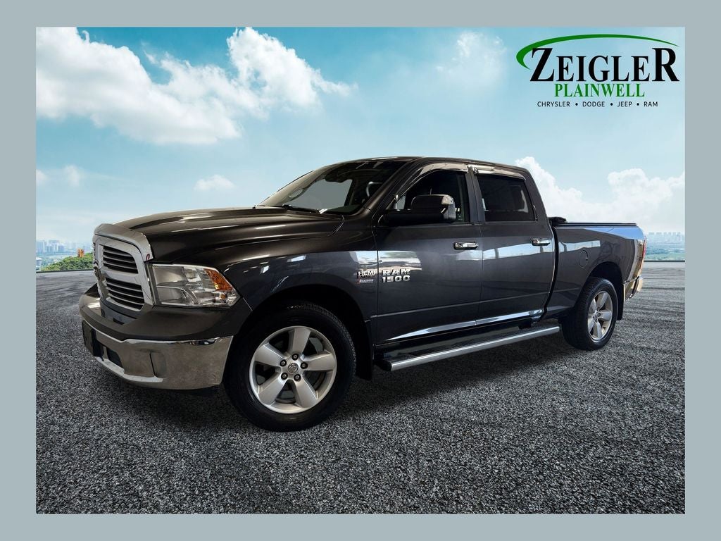 2017 RAM 1500 SLT Crew Cab 4x4 6'4" Box's photo