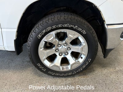 2020 RAM 1500 Big Horn/Lone Star Level 2 Equipment Group