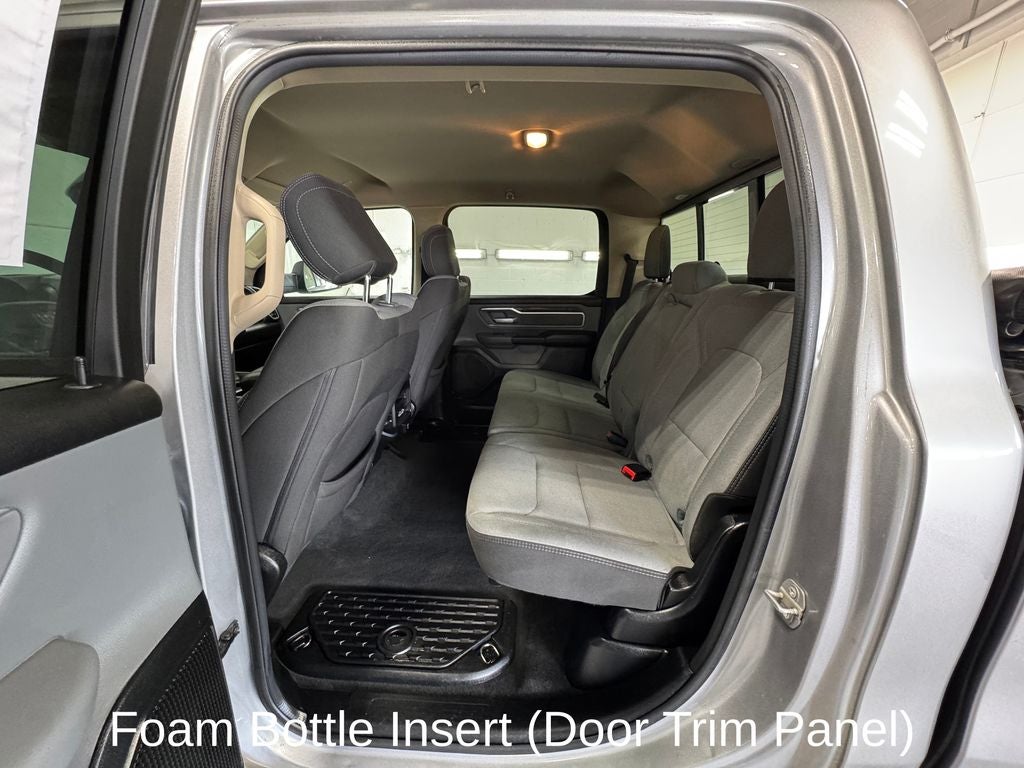 2020 RAM 1500 Big Horn/Lone Star Level 2 Equipment Group