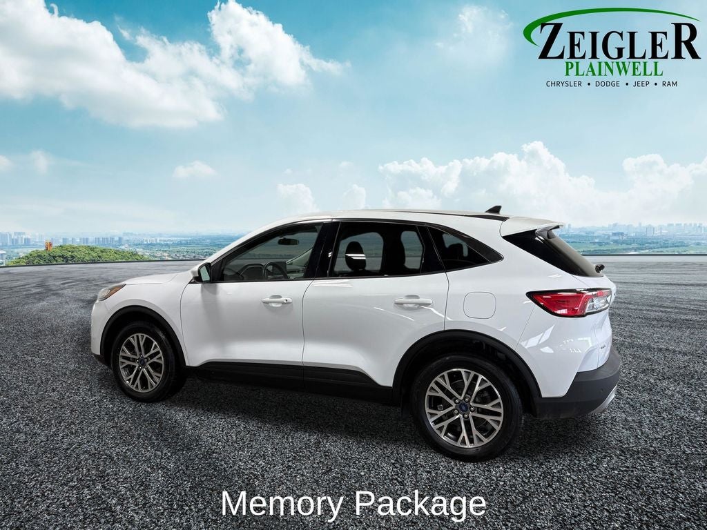 2022 Ford Escape Hybrid SEL