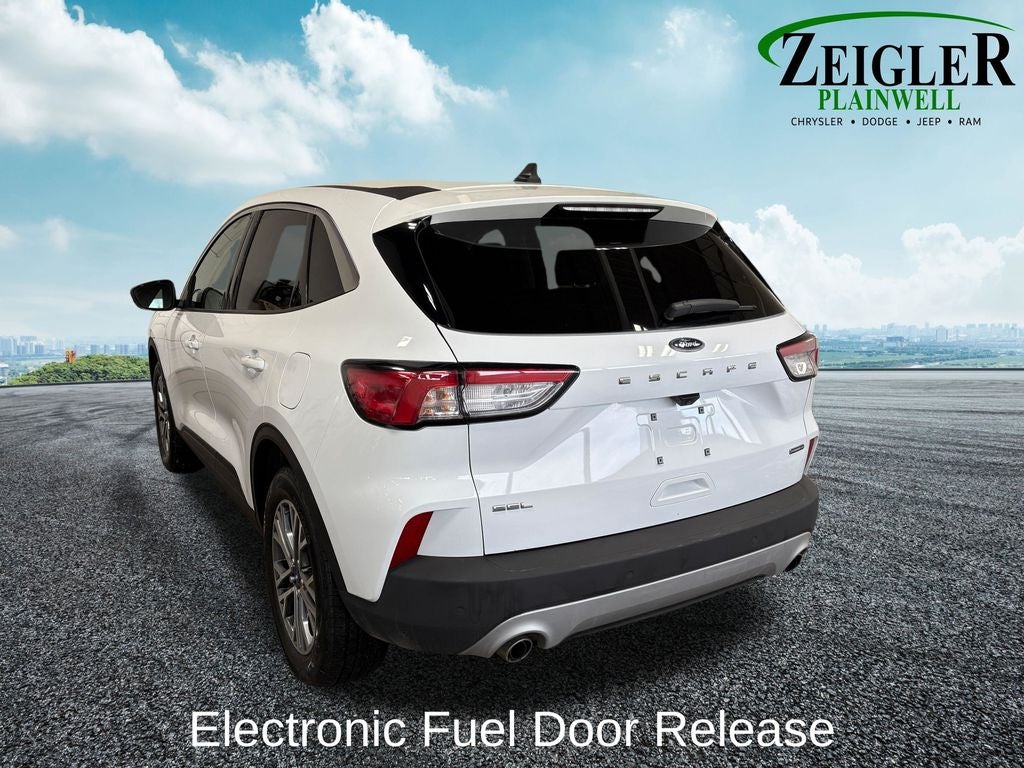 2022 Ford Escape Hybrid SEL