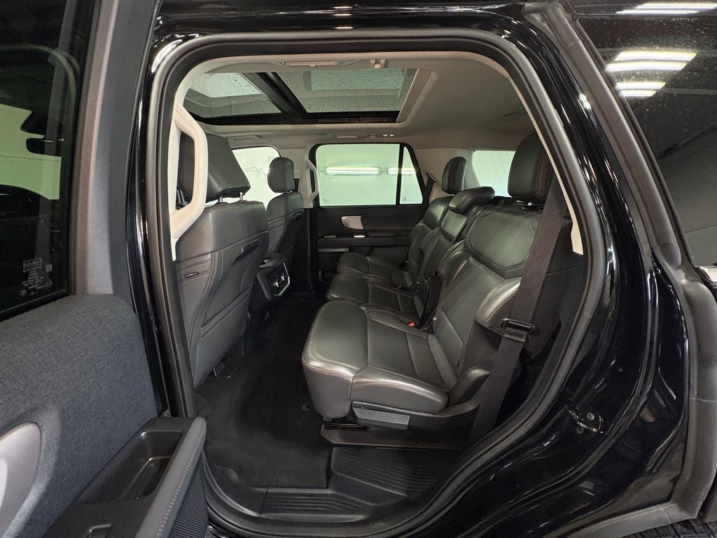 2025 Ford Expedition Active Navigation System