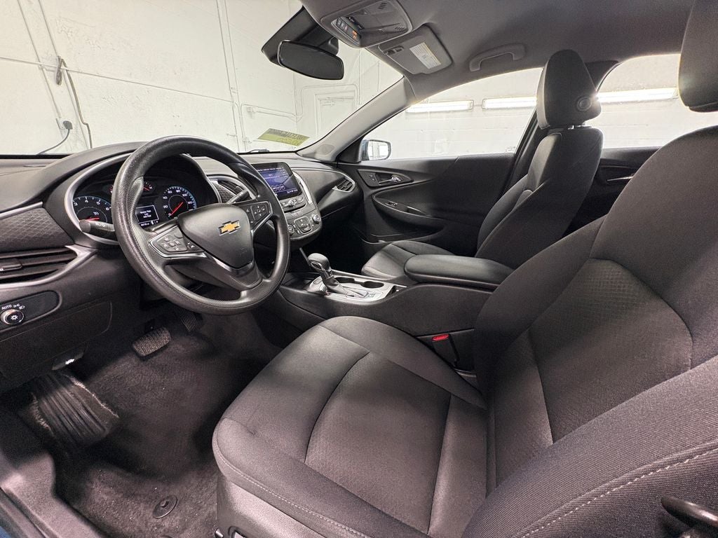 2024 Chevrolet Malibu LS 1FL