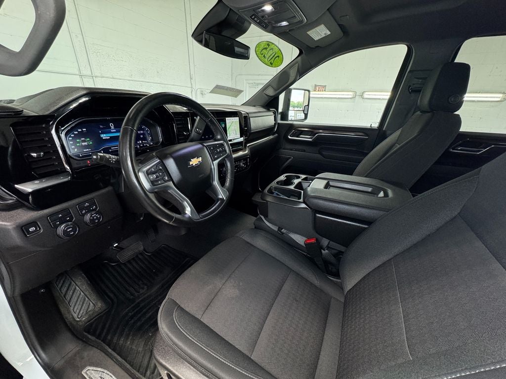 2025 Chevrolet Silverado 2500HD LT