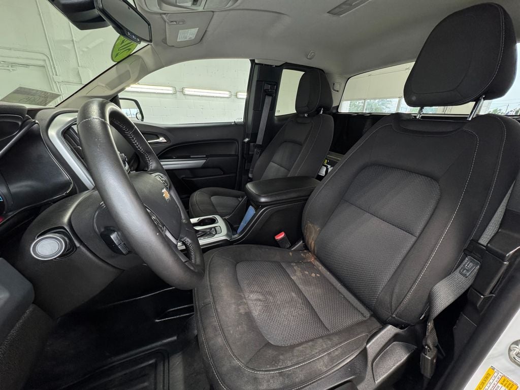 2022 Chevrolet Colorado LT Alloy wheels
