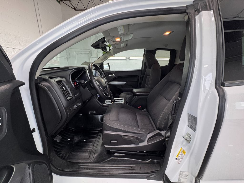 2022 Chevrolet Colorado LT Alloy wheels
