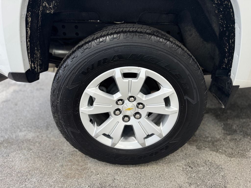 2022 Chevrolet Colorado LT Alloy wheels