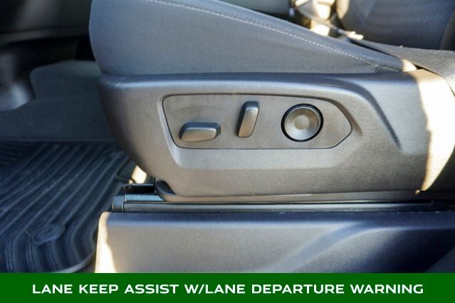 2025 Chevrolet Silverado 1500 LT Navigation System & Apple CarPlay/Android Auto