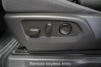 2025 Chevrolet Silverado 1500 LT Navigation System & Apple CarPlay/Android Auto