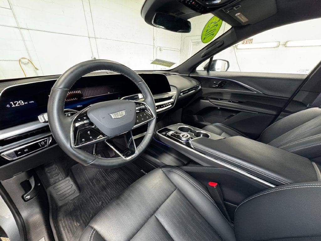 2025 Cadillac LYRIQ Luxury Preferred Equipment Group 1SC