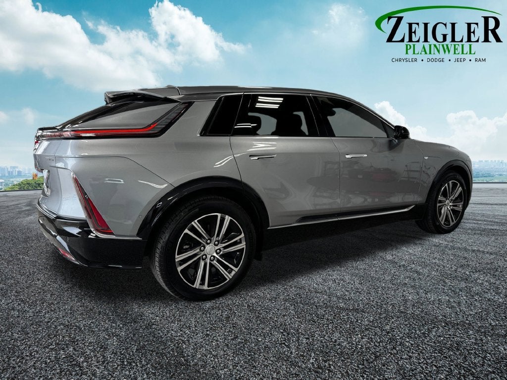 2025 Cadillac LYRIQ Luxury Preferred Equipment Group 1SC